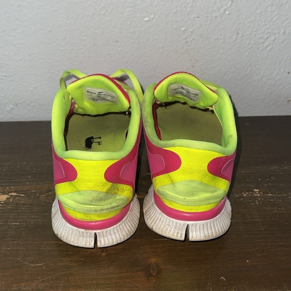 Women’s Nike Free 5.0 shoes size 9 - Picture 2 of 6